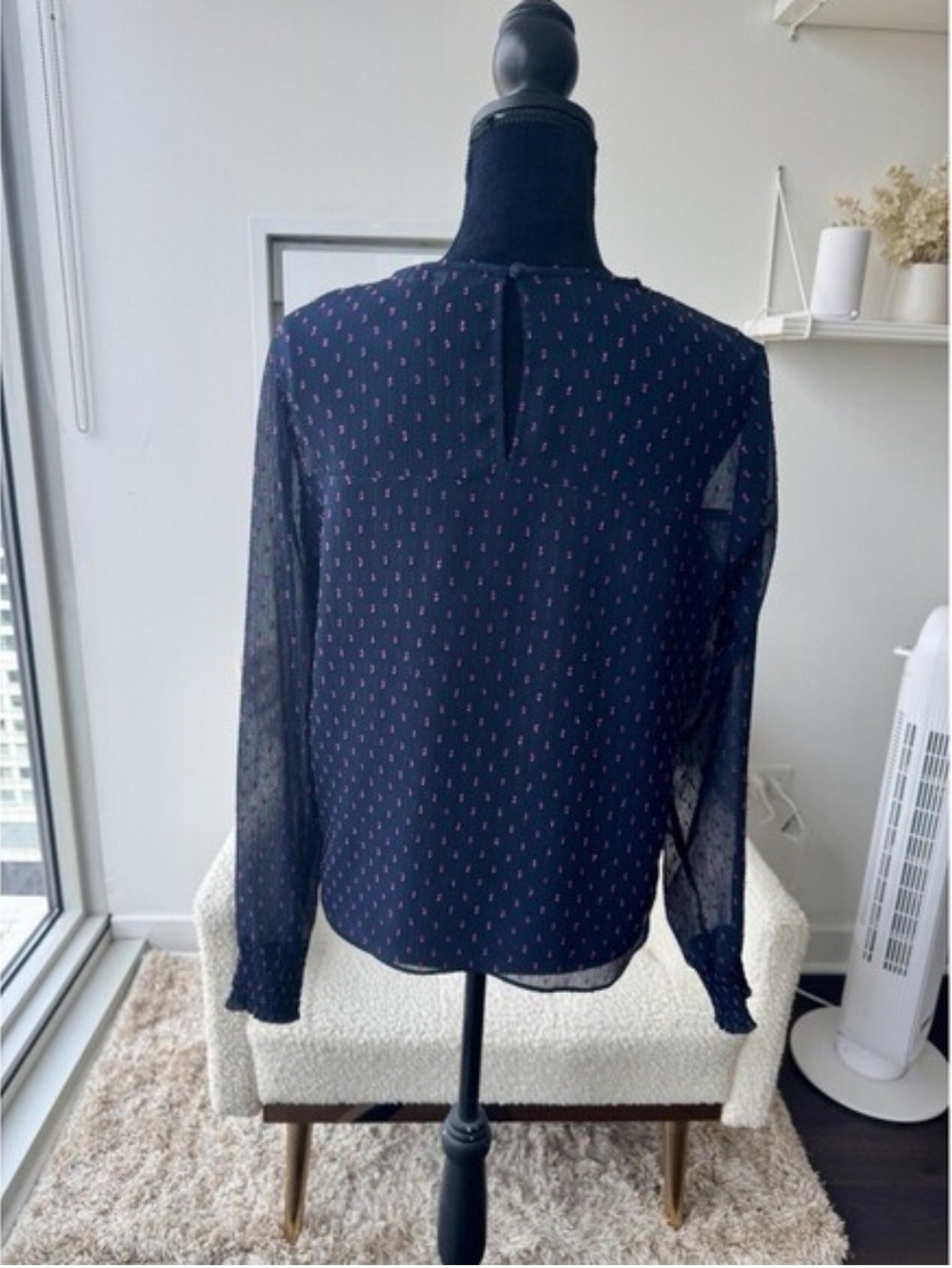 Express Swiss Dot Ruffle Top - Picture 5 of 6